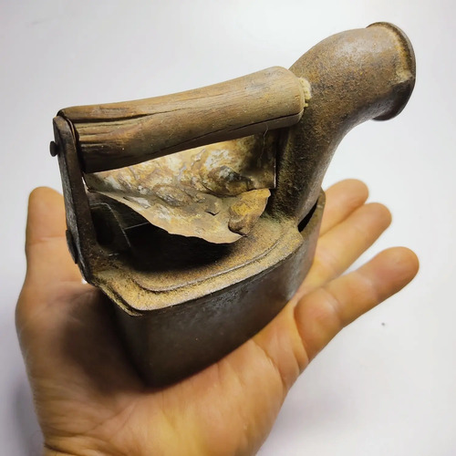 Mini Plancha Antigua A Carbón, Tipo Chimenea, Para Coleccionistas