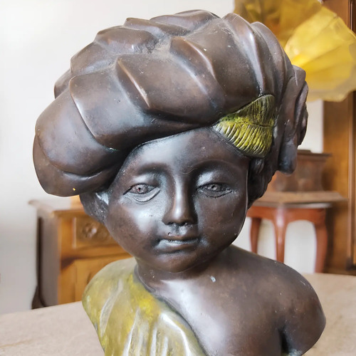 Busto De Niña Griega, Escultura En Bronce Patinado, Dorado Oscuro