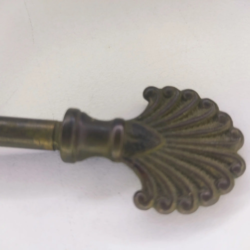 Llave Antigua En Bronce, Original, 7 cm - foto 3