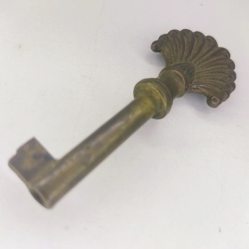Llave Antigua En Bronce, Original, 7 cm - foto 4