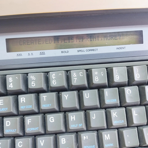 Máquina De Escribir Eléctrica Panasonic KX-E2020, Japonesa - foto 2