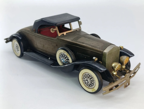 Radio Transistor Antigua, Años 70, Forma De Carro Clásico, No Funciona - foto 2