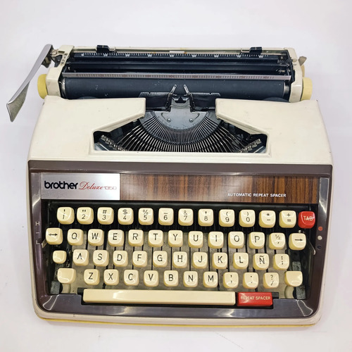 Máquina De Escribir Brother Deluxe 1350 Japonesa + Cinta