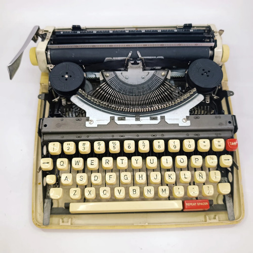 Máquina De Escribir Brother Deluxe 1350 Japonesa + Cinta - foto 7
