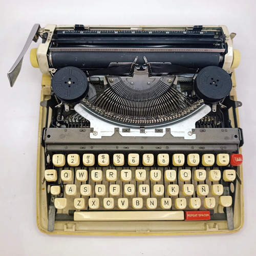 Máquina De Escribir Brother Deluxe 1350 Japonesa + Cinta - foto 8