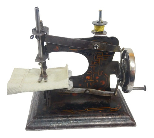 Máquina De Coser De Juguete, Elaborada En Metal, Hecha En Alemania - foto 4
