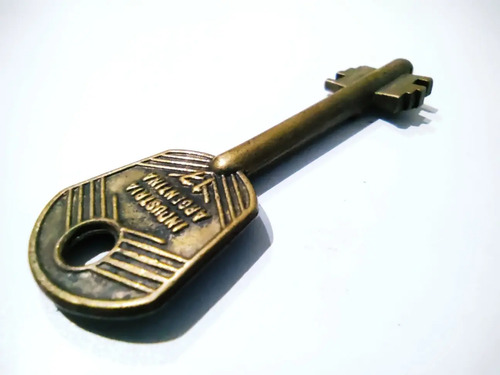 Llave Antigua En Bronce Macizo, Original, Doble Pestaña - foto 8