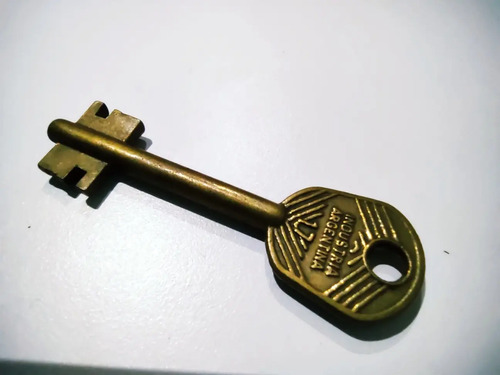 Llave Antigua En Bronce Macizo, Original - foto 2