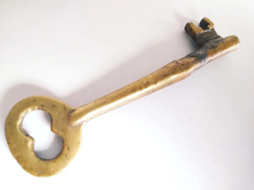 Llave Antigua En Bronce Macizo, Original - foto 2