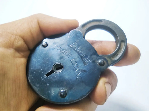 Candado Antiguo Original En Hierro, Made In USA, Con Llave - foto 5