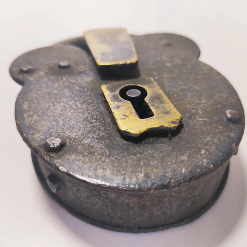 Candado Antiguo Original En Hierro Y Bronce, Sin Llave, Mickey - foto 7