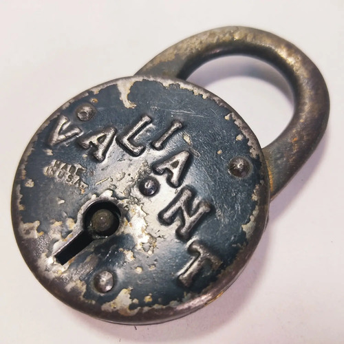 Candado Antiguo Original En Hierro Valiant, USA, Sin Llave
