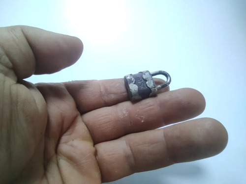 Candado Antiguo Original, Años 70, Forma De Teléfono, Sin Llave - foto 2