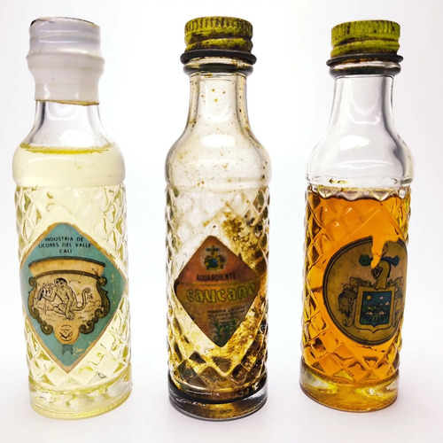 Botellitas De Colección De Licores A Escala, Sin Licor