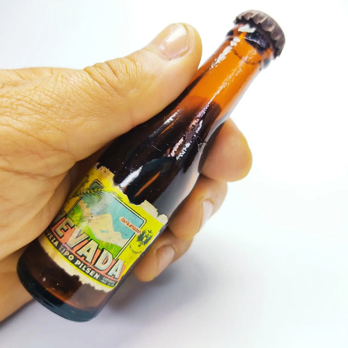 Botella Miniatura De Colección, Cerveza Nevada, Industria Colombiana - foto 2
