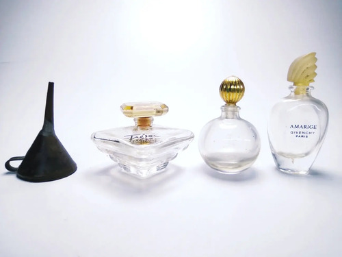 Juego De Perfumeros Antiguos Franceses, Con Embudo Diminuto