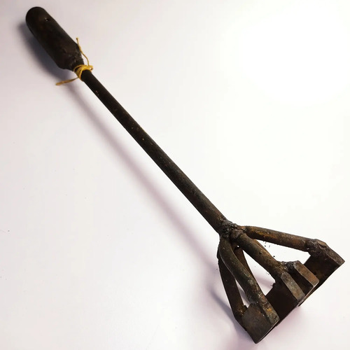 Marca Ganado Antigua, Hierro Forjado, V H O H A. Candelabro - foto 3