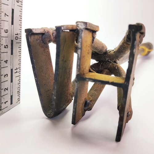 Marca Ganado Antigua, Hierro Forjado, V H O H A. Candelabro - foto 9