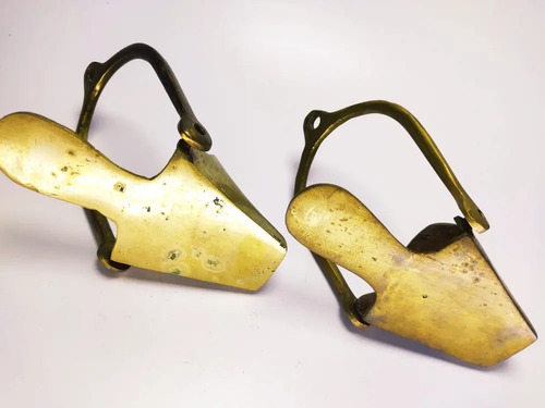 Estribos Antiguos Para Niña, En Bronce Macizo, Originales - foto 8