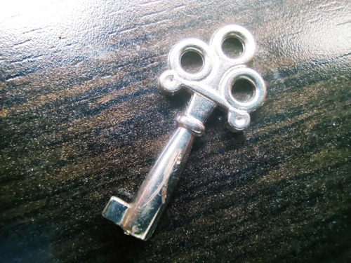 Llave Antigua, Metal Niquelado, Pequeña