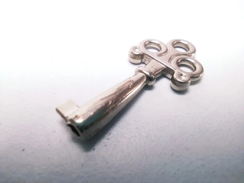 Llave Antigua, Metal Niquelado, Pequeña - foto 5