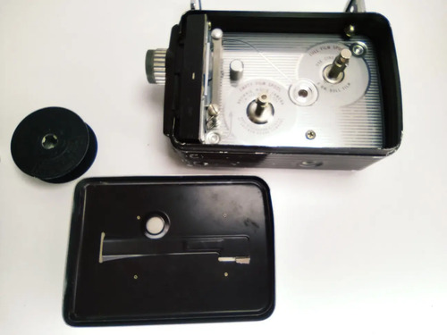 Cámara De Vídeo 8 Antigua, Kodak Brownie, A Cuerda, Funciona - foto 7