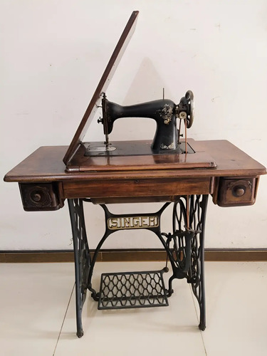 Máquina De Coser Antigua Singer, Con Herraje Pata De Araña, 110 V