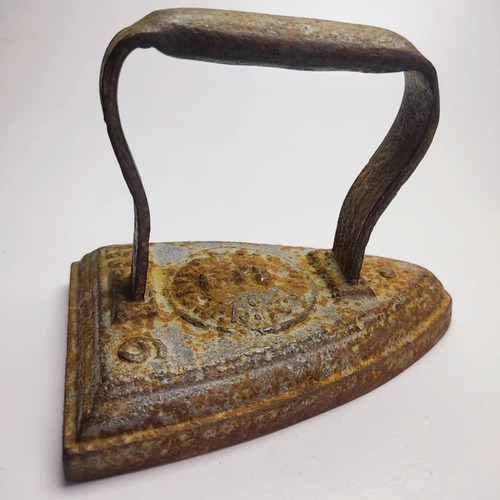Plancha Antigua En Hierro Fundido, Original, Sello En Alto Relieve - foto 3